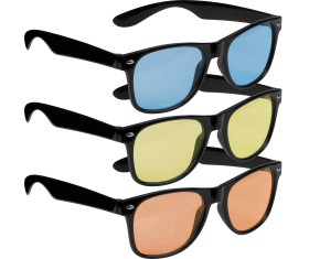 Lunettes de soleil avec monture en plastique noir et verres colorés